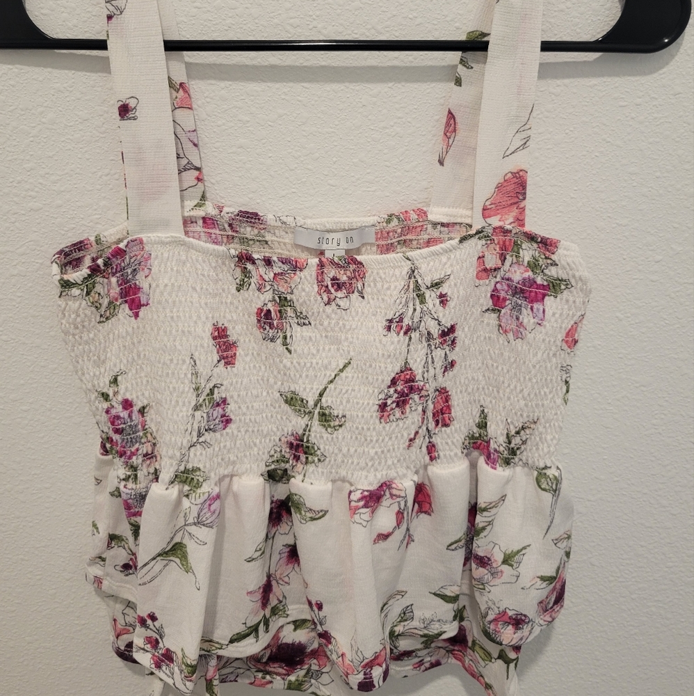 White floral top L